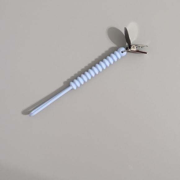 Silicone Pacifier Clips, NWOT lot of 6 - Picture 2 of 2